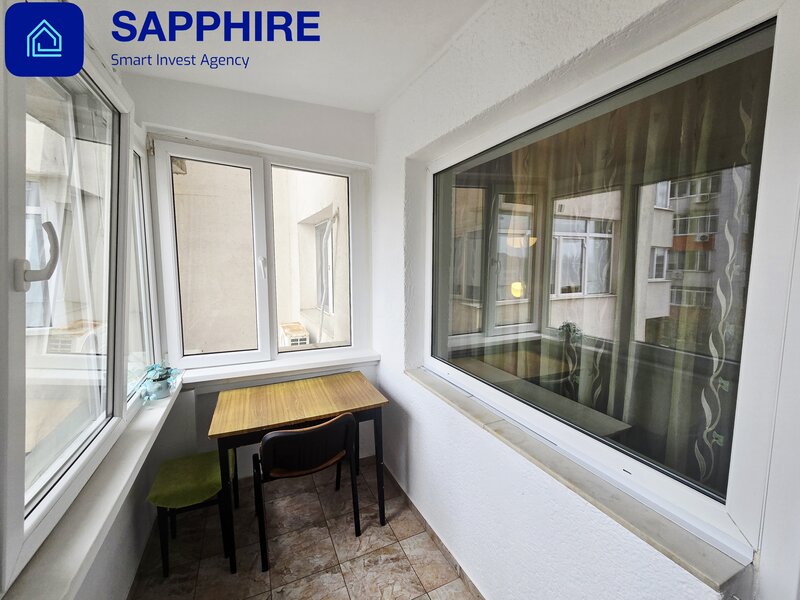 Piata Victoriei, Ion Mihalache, Banu Manta